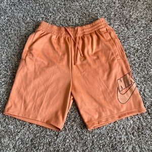 Nike SB Dri-fit athletic shorts, men’s medium orange peach